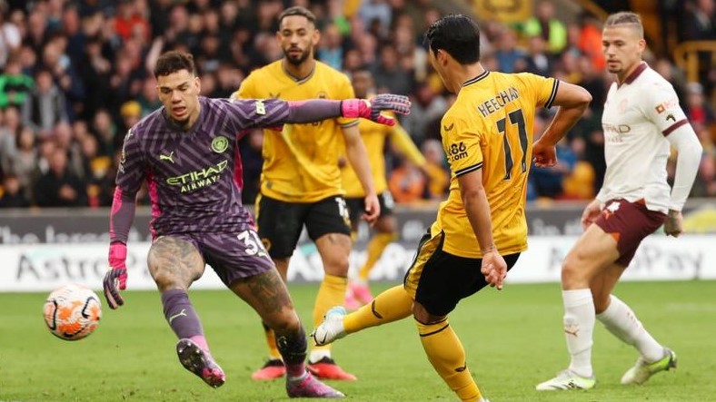 Wolverhampton Wanderers defeated Manchester City 2-1 to hand City its first loss in the Premier League this season