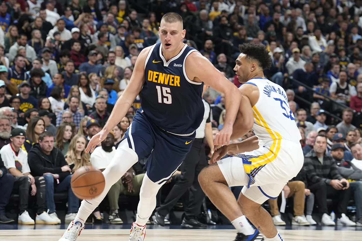 Exhausted Jokic scores 35 factors, Nuggets maintain off Curry, Warriors 108-105