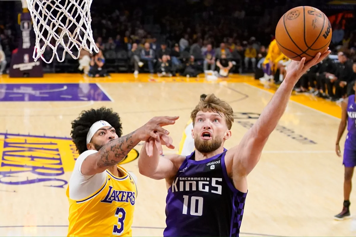 Anthony Davis nowhere in sight as Lakers fall to Kings regardless of LeBron James triple-double