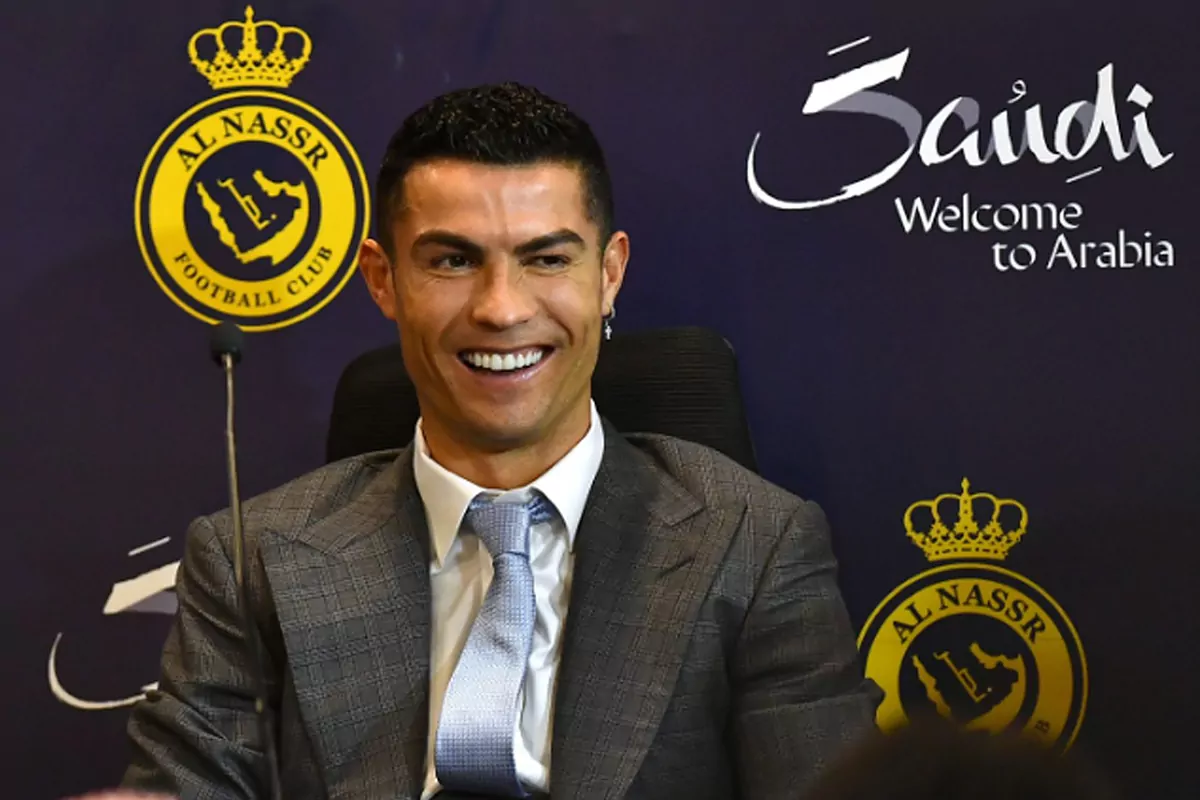 Cristiano Ronaldo provides an additional paycheck to the employees of the media outlet he denounced years in the past