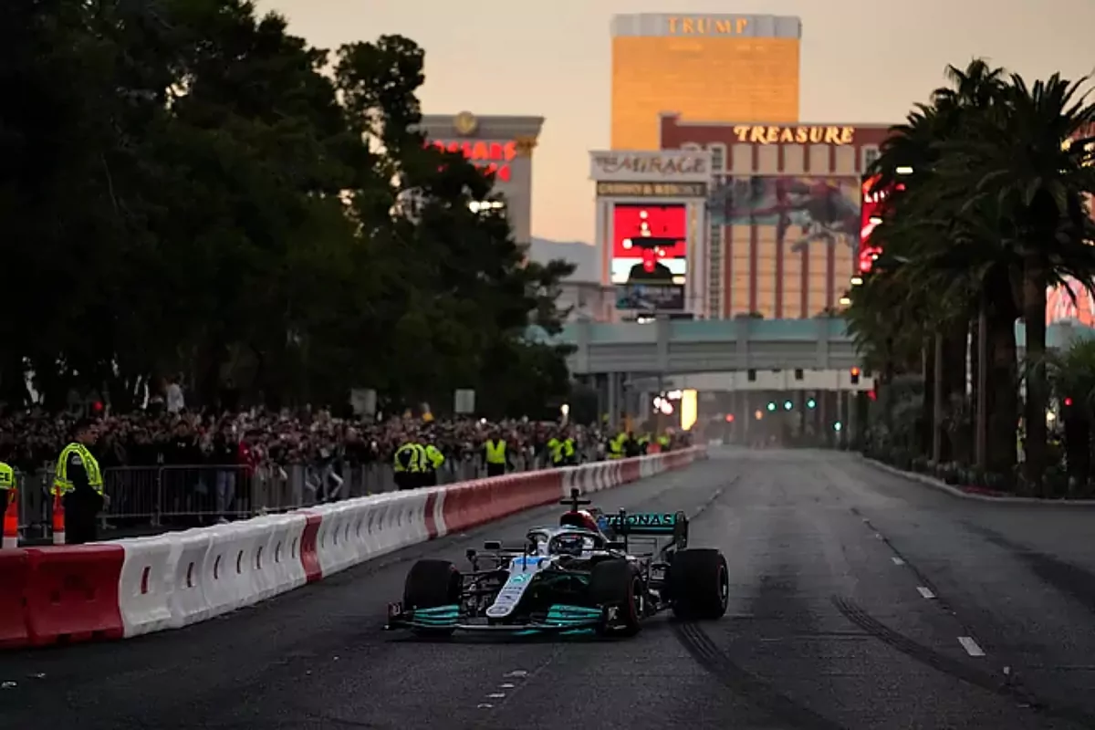 Why are the resort and ticket costs for Las Vegas GP dropping drastically?