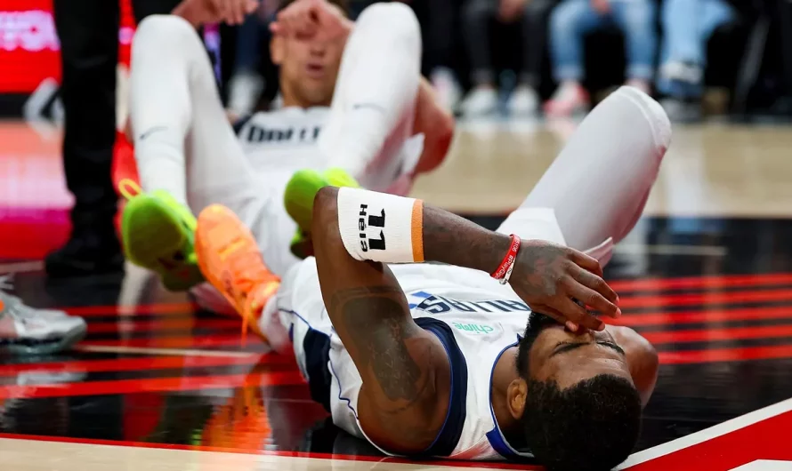 Kyrie Irving leaves area in wheelchair after collision with Mavericks teammate