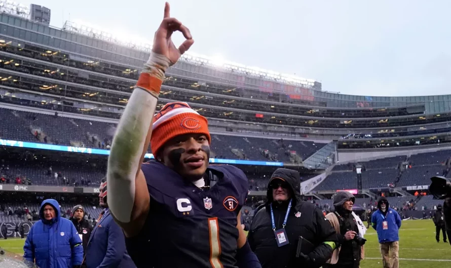 Justin Fields unfollows Bears on Instagram: Is he formally leaving Chicago?
